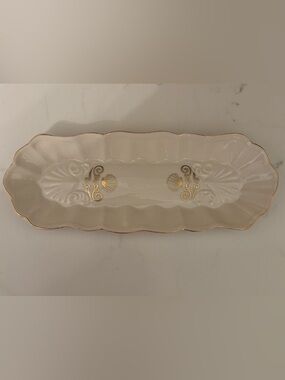Belleek Cream Ceramic Piece with Gold Detail